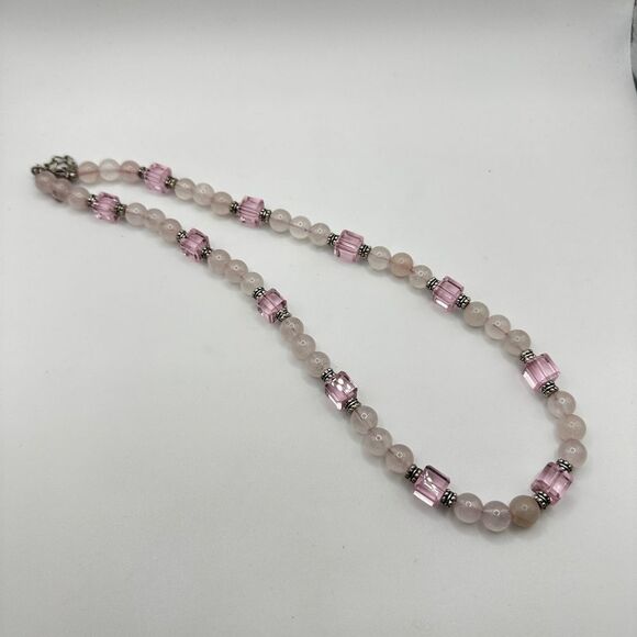 18” of rose quartz, silver and crystal beaded necklace! - Picture 9 of 11